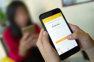 Vay tiền qua app: Phao cứu sinh hay cái bẫy?