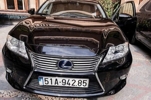 Đang trong trại tạm giam, chiếc Lexus của bà Trương Mỹ Lan đã có chủ mới: Ông T. mua lại với giá bao nhiêu?