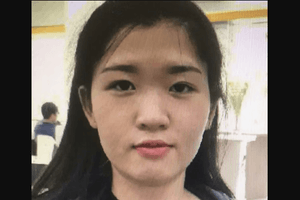 Yêu cầu bị can Nguyễn Thị Mộng Tuyền sinh năm 1996 ra đầu thú, bất kỳ ai cũng có quyền bắt và áp giải đến cơ quan công an
