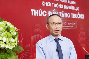 TS. Cấn Văn Lực: Muốn tăng trưởng hai con số phải khơi thông thị trường vốn, giảm phụ thuộc tín dụng ngân hàng