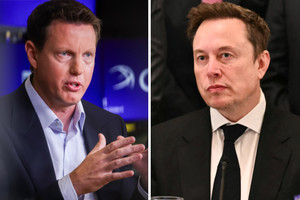 Elon Musk bất ngờ rót 1 tỷ USD vào 'đế chế' truyền thông đang gánh nợ gần 80 tỷ USD