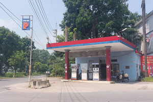 Hà Nội yêu cầu một cửa hàng xăng dầu phải dừng toàn bộ hoạt động kinh doanh