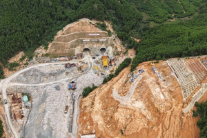 Tập đoàn Đèo Cả đang hoàn thiện hầm xuyên núi trên tuyến cao tốc 22.000 tỷ kết nối rừng - biển