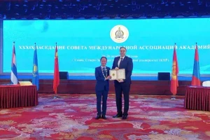 Giáo sư Việt vừa trở thành Viện sĩ Viện Hàn lâm Khoa học Thế giới: Từng giữ chức Thứ trưởng, quê ở vùng 'đất học' nổi tiếng