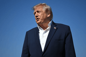 Ông Trump tuyên bố: 'Chiến dịch tại Iran sẽ kết thúc khi tôi muốn'