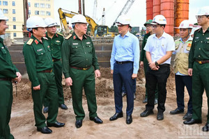 Một tập đoàn cùng lúc xây Nhà hát Quân đội, phục dựng Điện Kính Thiên, làm chuỗi dự án APEC 2027, nhận chỉ đạo từ 4 Ủy viên Bộ Chính trị trong một tháng