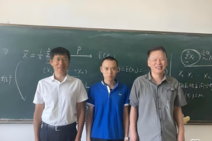 23 tuổi được bổ nhiệm là Phó Giáo sư, chỉ có bằng THCS, hiện đang được 1 trường Đại học lớn của quốc gia này trọng vọng