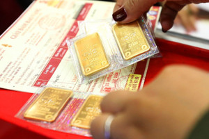 Giá vàng hôm nay (29/10): Trong nước đứng yên, thế giới xuất hiện tín hiệu đáng chú ý