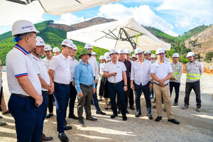 Chủ tịch Tập đoàn Đèo Cả treo thưởng 1 tỷ đồng cho đội ngũ xây dựng nào làm được điều này