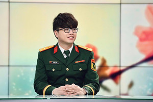 Nam nhạc sĩ mang hàm Trung tá 2 lần làm Giám đốc âm nhạc Concert Quốc gia: Ông nội được tặng danh hiệu Nhà giáo Ưu tú, bố mẹ đều là nghệ sĩ