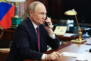 Hai lãnh đạo phương Tây duy nhất được ông Putin hứa 'luôn nghe máy'