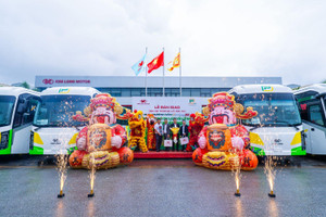 Không phải xe nhập khẩu, đây là mẫu xe giường phòng lắp ráp trong nước vừa khiến đại gia vận tải chốt đơn gần 200 chiếc