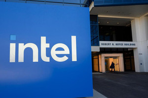 Cổ phiếu Intel bốc hơi 30%, chính phủ Mỹ mất 12 tỷ USD trong một ngày