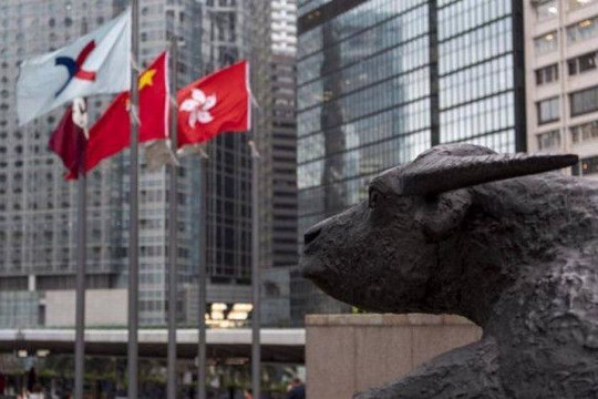 Chứng khoán Hồng Kông bước vào thị trường con gấu