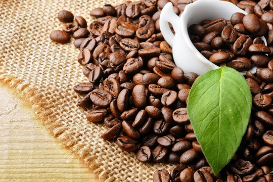 Giá cà phê hôm nay 27/12: Cà phê xuất khẩu Việt Nam thấp kỷ lục