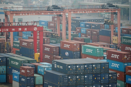 Xuất khẩu của Hàn Quốc đạt mức cao kỷ lục trong năm 2021