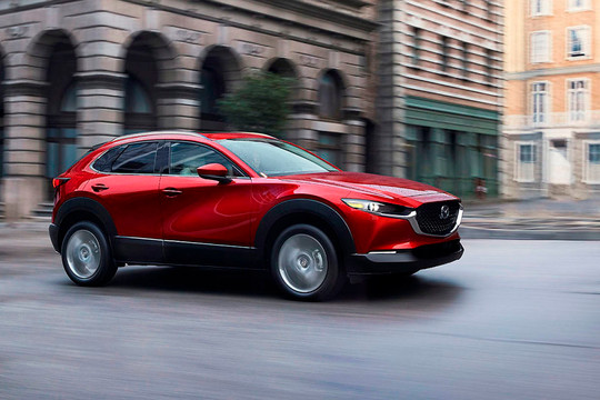 Phiên bản Carbon Edition được thêm vào Mazda CX-30