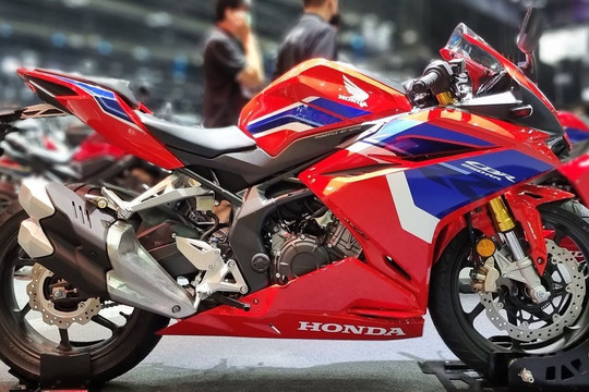 Vừa về Việt Nam, Honda CBR250RR 2022 có giá 170 triệu đồng