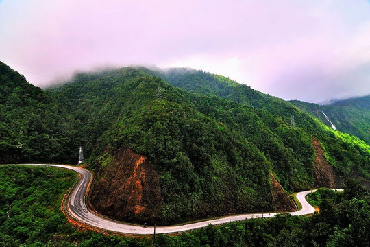Lai Châu đề xuất đầu tư hầm đường bộ qua đèo Hoàng Liên