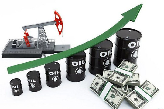 Giá xăng dầu hôm nay 1/3: Dầu Brent  tiếp tục tăng hơn 3%