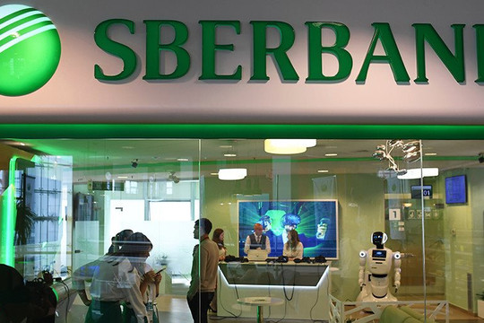 Ngân hàng lớn nhất của Nga Sberbank rút khỏi thị trường Châu Âu