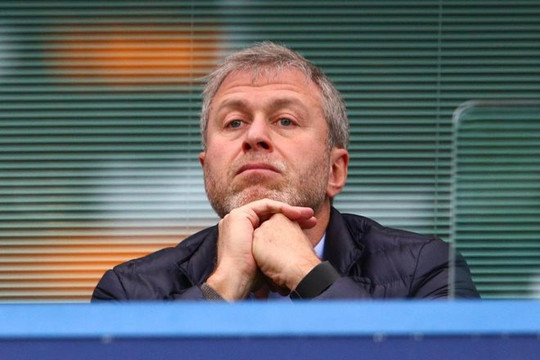 Tỷ phú mua lại CLB Chelsea từ tay ông Abramovich giàu cỡ nào?