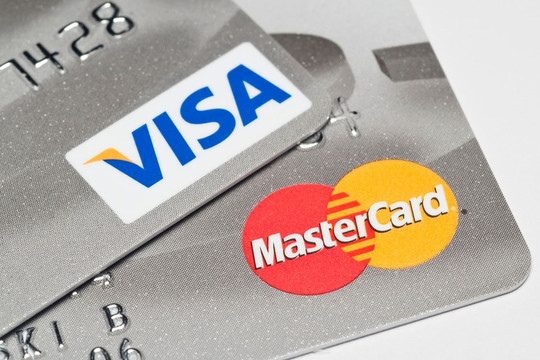 Visa, Mastercard chuẩn bị tăng phí