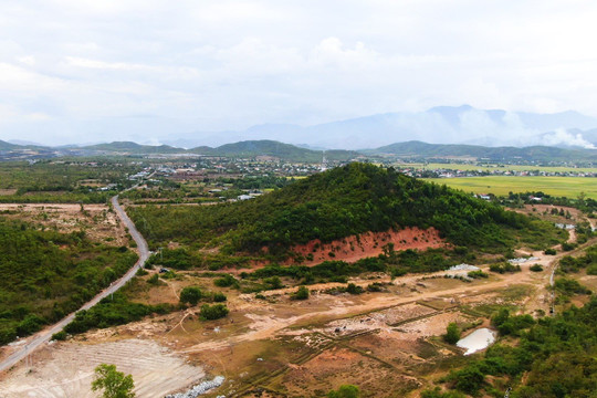 Khánh Hòa sẽ xúc tiến đầu tư Khu công nghiệp Dốc Đá Trắng 1.800 tỷ đồng tại KKT Vân Phong