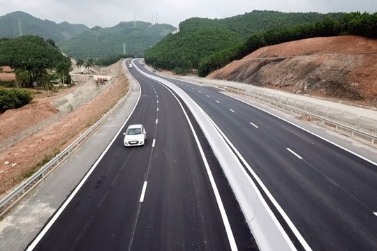 Đề xuất đầu tư công hơn 3.300 tỷ đồng phần cao tốc Hòa Bình - Mộc Châu đoạn qua Sơn La
