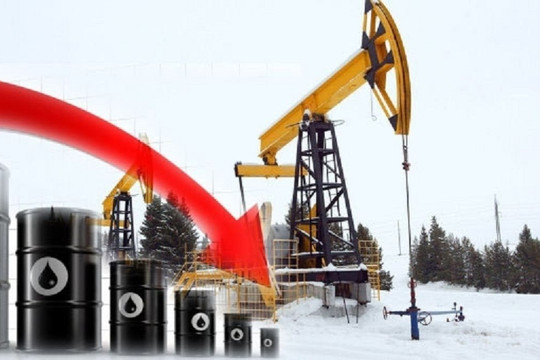 Giá xăng dầu hôm nay 7/9: Dầu thô "lao dốc" 3% do lo ngại Fed tăng lãi suất