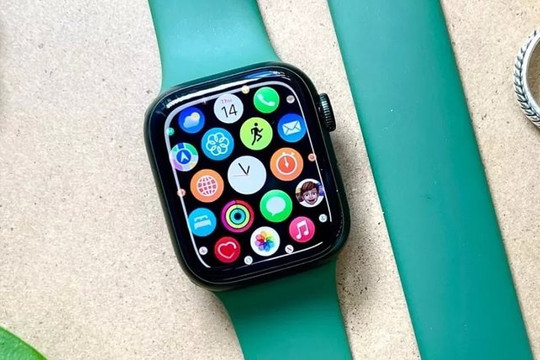 Apple nhận sửa chữa Apple Watch miễn phí 