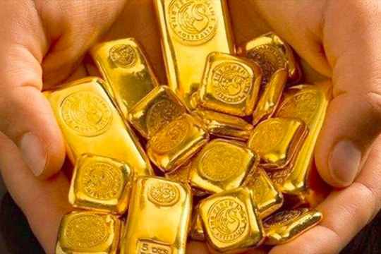 Giá vàng hôm nay (27/4): GIá vàng trong nước rung lắc nhẹ quanh ngưỡng 70 triệu đồng