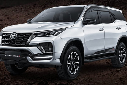 Toyota Fortuner 2022 chính thức ra mắt thị trường Việt Nam