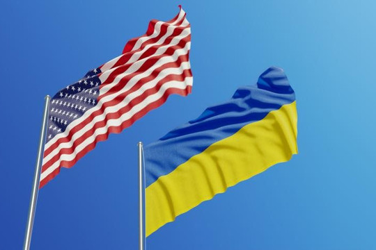 Mỹ thông qua gói viện trợ gần 40 tỷ USD cho Ukraine