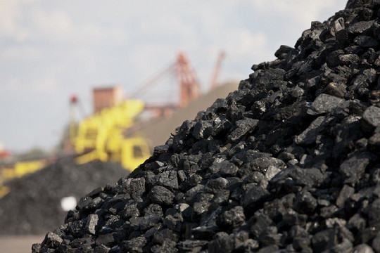 4 tháng đầu năm 2022, giá than xuất khẩu tăng gấp 3 lần 