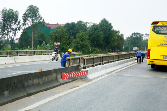 Bàn giao toàn bộ mặt bằng dự án nâng cấp 20km Quốc lộ 1A trong tháng 5