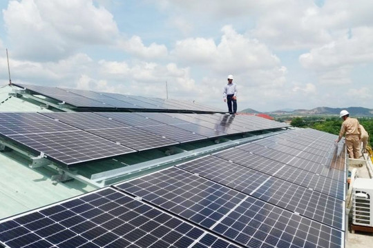 Việt Nam có bao nhiêu dự án điện mặt trời trên mái nhà?
