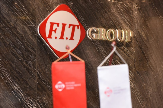 Tập đoàn FIT tham vọng lợi nhuận năm 2022 tăng 111%, cổ đông vẫn "đói" cổ tức