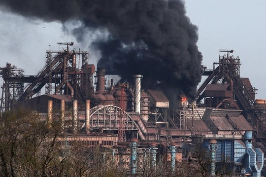 Ukraine dừng xuất khẩu khí đốt, than đá và dầu nhiên liệu