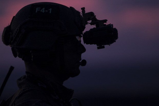 Quân đội Mỹ trang bị kính nhìn đêm có thể phát hiện bom