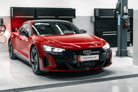 Siêu phẩm xe điện Audi chính thức có mặt tại Việt Nam