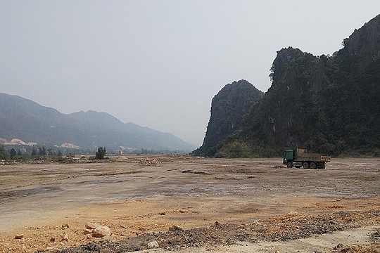 Quảng Ninh thu hồi dự án gần 2,4 triệu m2 đất: Cổ đông Mỹ rút lui, vốn HDMon Vân Đồn giảm sốc 29 lần 