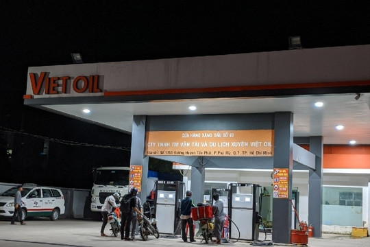 Du lịch Xuyên Việt Oil bị tước giấy phép kinh doanh xăng dầu: Lỗ năm sau cao hơn năm trước, vốn chủ âm hơn 900 tỷ đồng