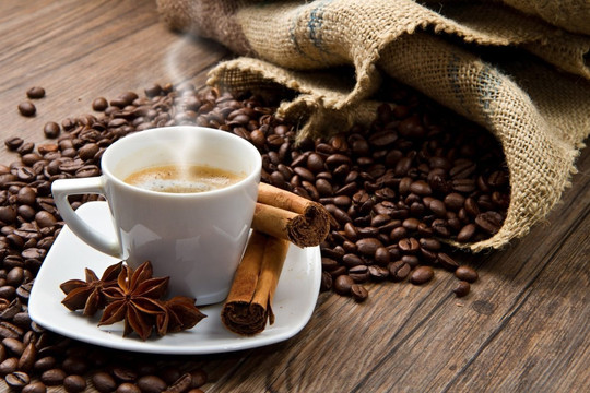 Cổ phiếu của một doanh nghiệp cà phê kéo dài chuỗi phiên tăng trần lên con số 14
