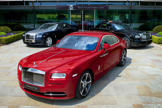 Khách hàng mới của Rolls-Royce ngày càng “trẻ hóa”