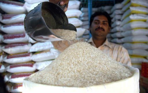 Ấn Độ gia hạn thời gian xuất khẩu gạo tấm thêm 15 ngày