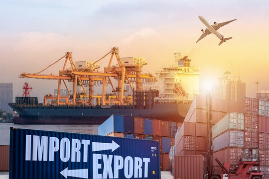 Xuất nhập khẩu hàng hóa tăng mạnh, dự báo cán mốc 700 tỷ USD trong 2022