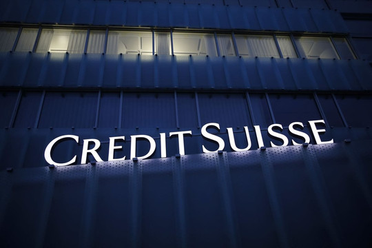 Credit Suisse tìm cách trấn an các nhà đầu tư bằng việc mua lại khoản nợ 3 tỷ USD