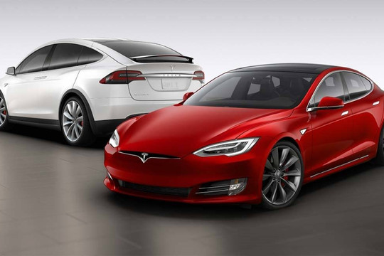 Tesla buộc phải thu hồi 321.000 xe do lỗi của nhà sản xuất