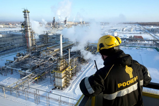 Phương Tây quyết chính sách áp trần dầu mỏ, Nga lập tức đưa ra "tối hậu thư"